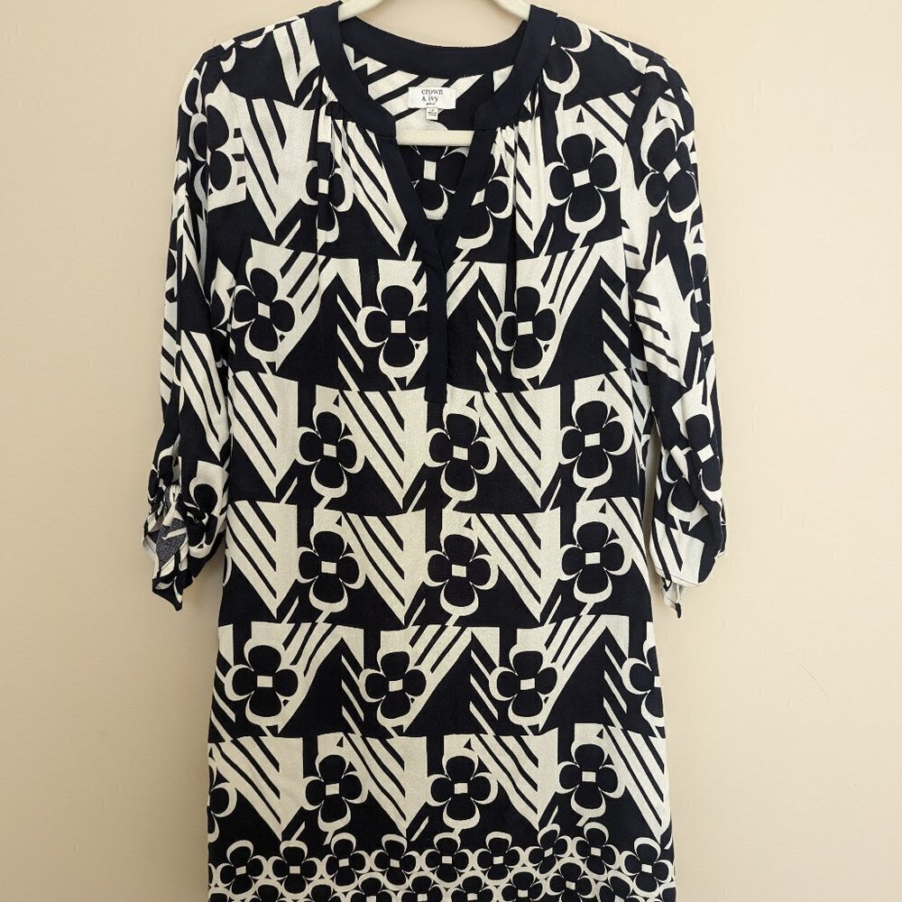 Crown & Ivy Petite 6 shift mini dress black white floral mod